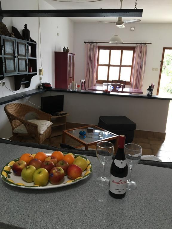 Apartamentos Los Vientos Orzola Bagian luar foto